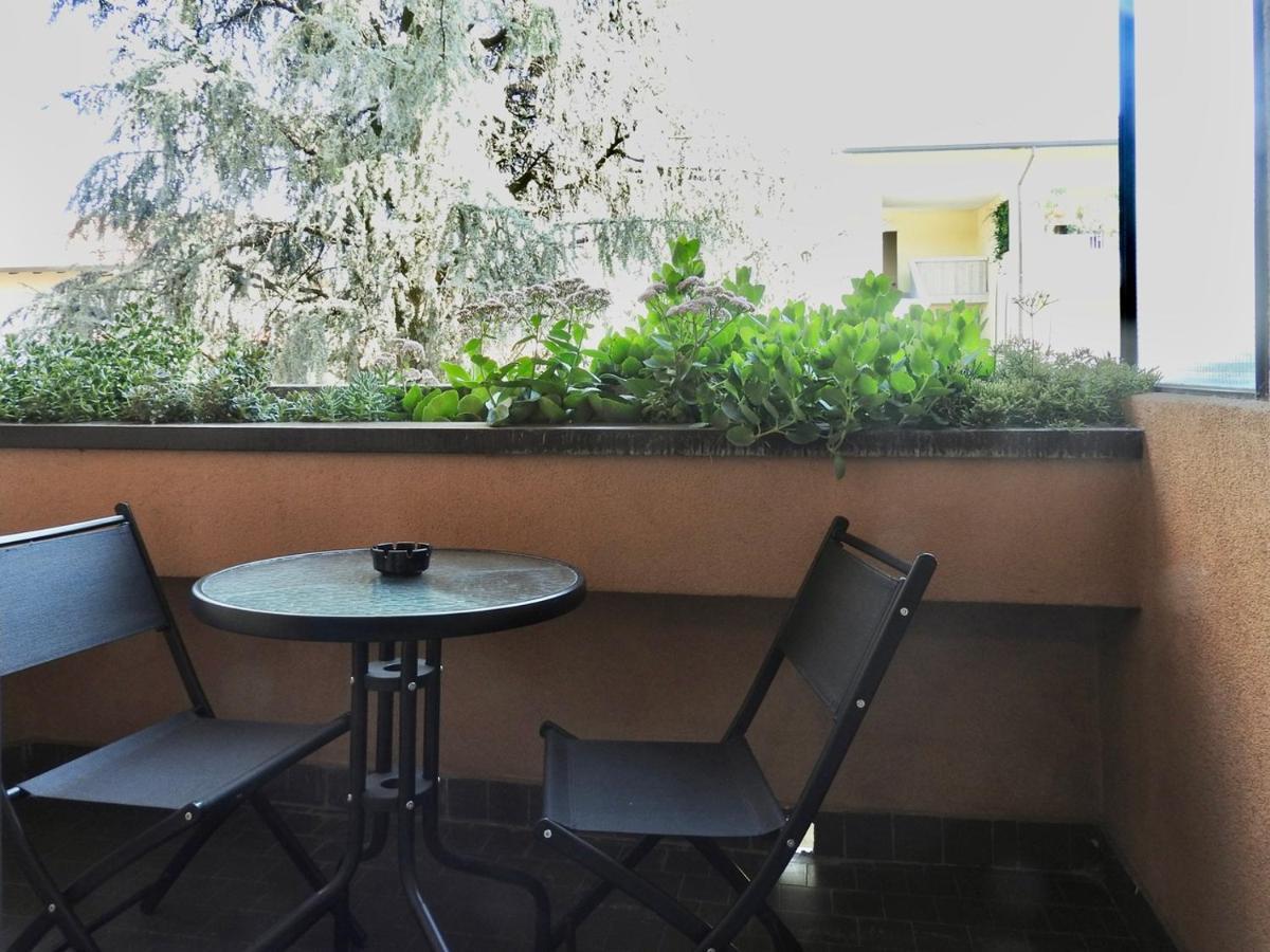 Sole Tra I Pini - Foresteria Lombarda Parabiago Bagian luar foto